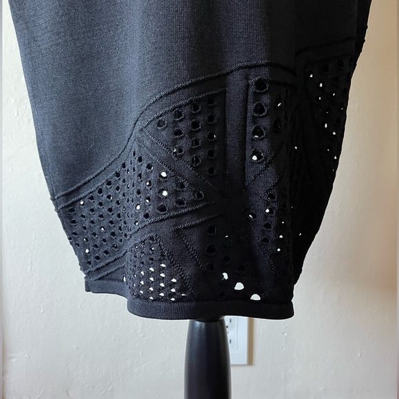 NWT Milly Fractured Pointelle dress, w/ back zip, 65% rayon, 35% nylon, Size Lg - Picture 10 of 11